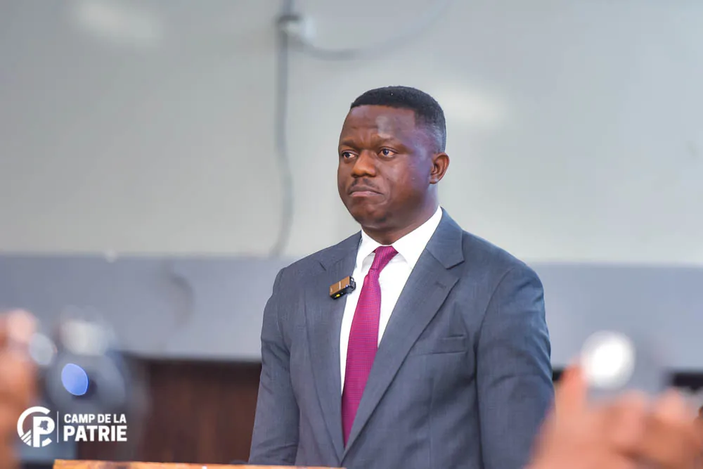 Portrait de l’Honorable Joseph Nkoy Wembo à Matadi